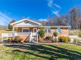 201 Morgan Branch Rd, Leicester, NC 28748