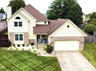 302 Circle Valley Dr, Louisville, KY