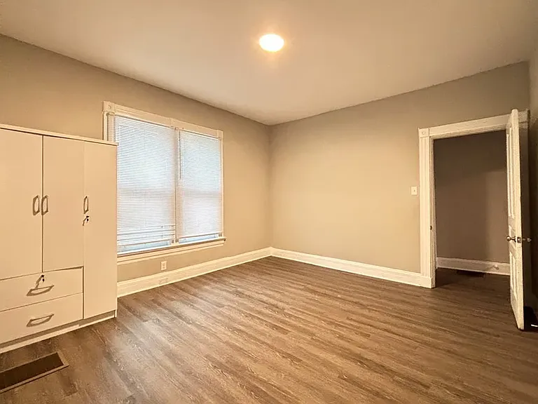3131 Harvard Ave — Photo 15