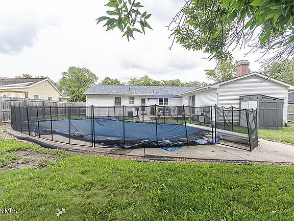 5th image of 208 Westfield Ave