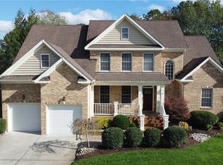 833 Falls Creek Dr, Chesapeake, VA 23322