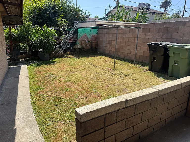329 S Hidalgo Ave — Photo 18