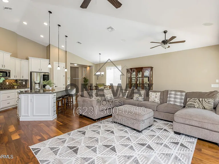 10706 E Lincoln Ave — Photo 4
