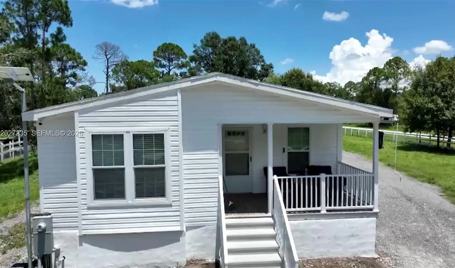 3 bed, 2.0 bath, 1256 sqft, $2,500 — Photo 3