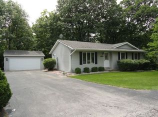 6810 Moss St, Cedar Lake, IN 46303