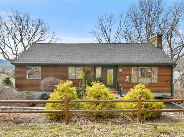 24 Mountain View Drive, Brookfield, CT 06804