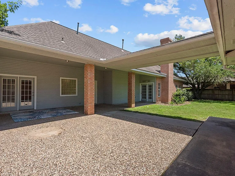 616 Westwood Cir — Photo 35