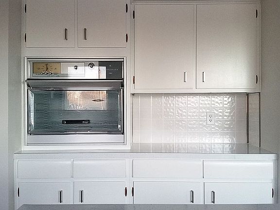 Built-in wall oven & storage