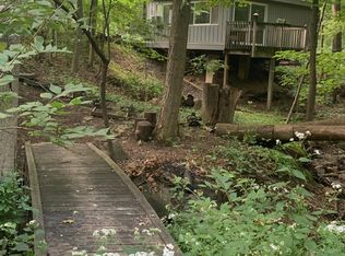 4N075 Thorntree Rd, St Charles, IL 60174