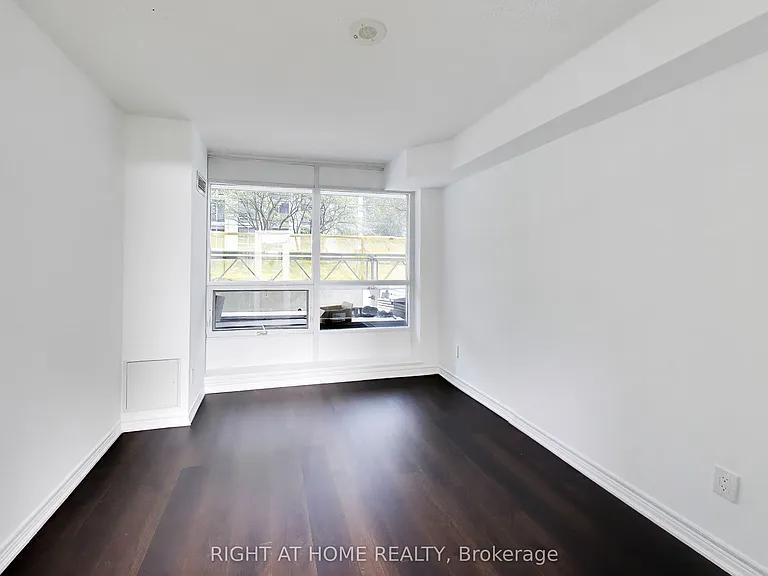 761 Bay St #313 — Photo 9