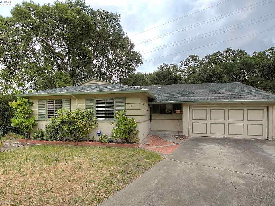 1st image of 440 Arroyo Dr