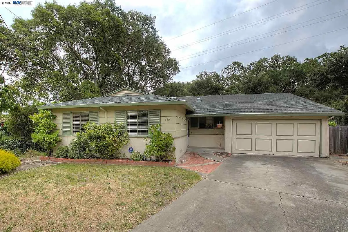 440 Arroyo Dr photo 1