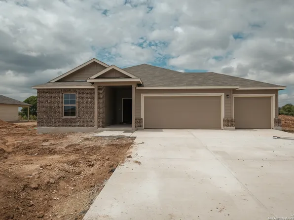 12415 Autumn Way, San Antonio, TX 78002