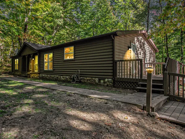 54701 Goff Lake Rd, Marcellus, MI 49067