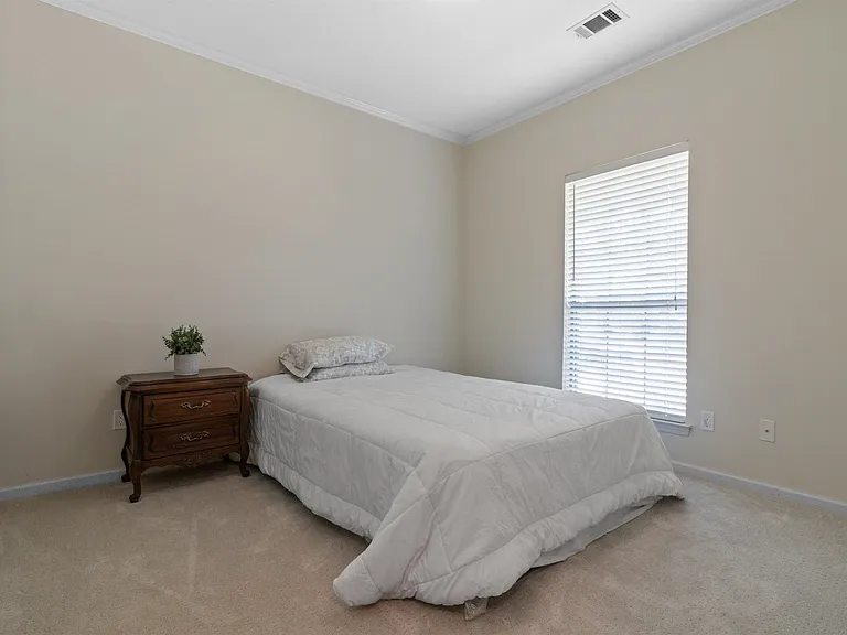 13717 Napoleon Rd — Photo 19