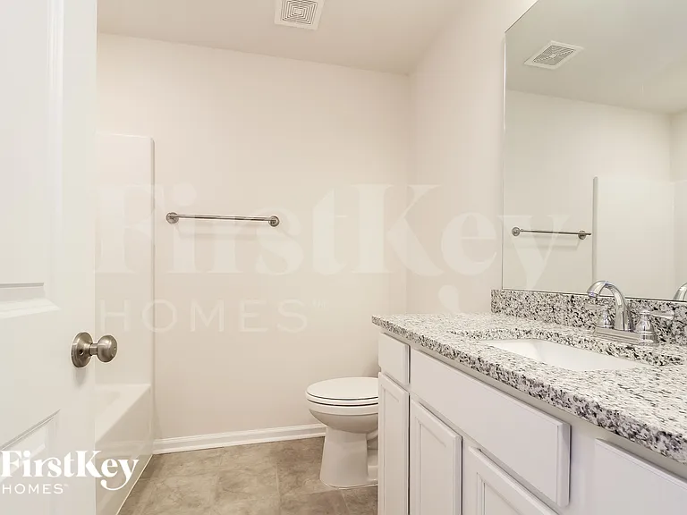 423 Stonefence Dr — Photo 13