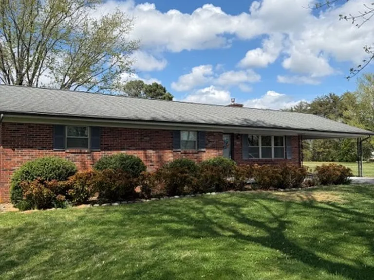 2201 Grey Ridge Rd — Photo 1