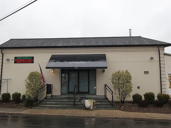 3rd image of 337 N Main St