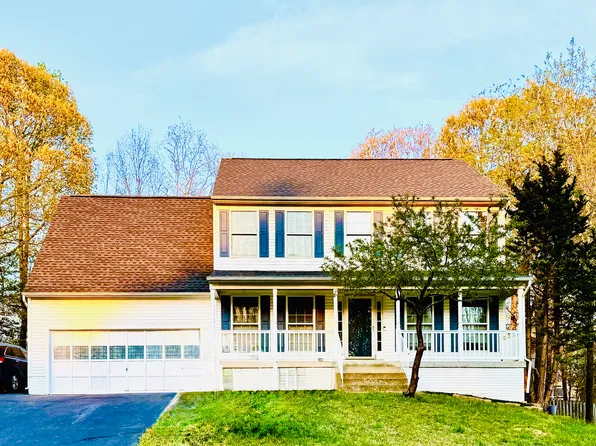 9613 Hickory Hill Dr, Fredericksburg, VA 22408