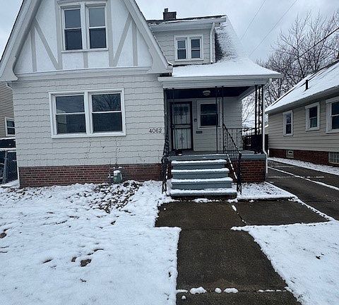 3rd image of 4062 W 140th St