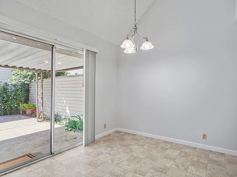7235 Cinnamon Cir — Photo 14