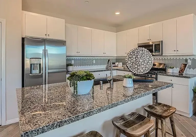 36594 Camino Springs Ave — Photo 17