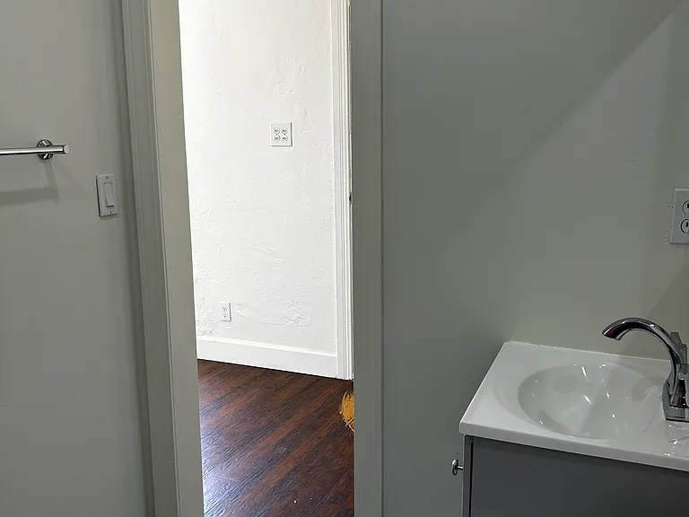 4406 La Luz Ave — Photo 28