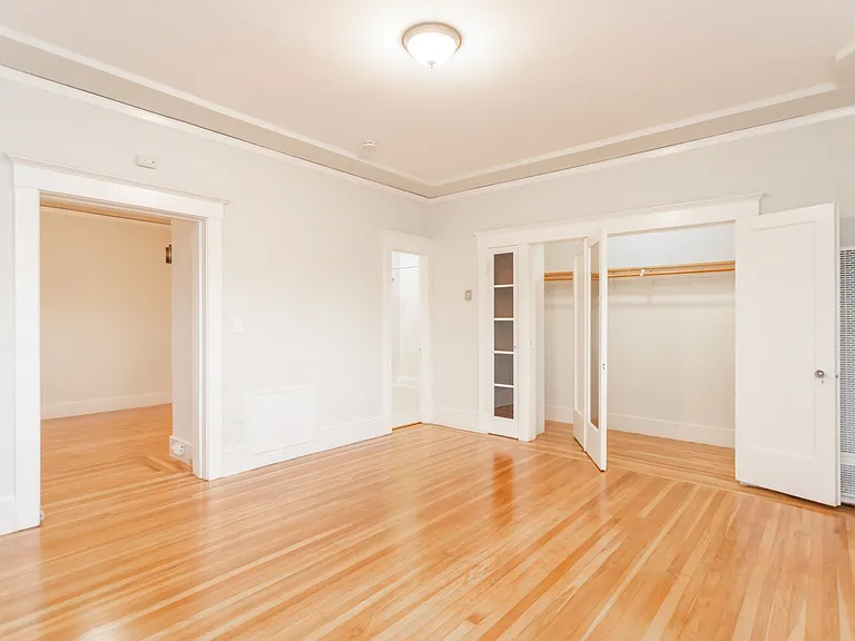 4306 Park Blvd — Photo 4
