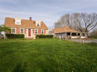 3572 Main Rd, Tiverton, RI 02878