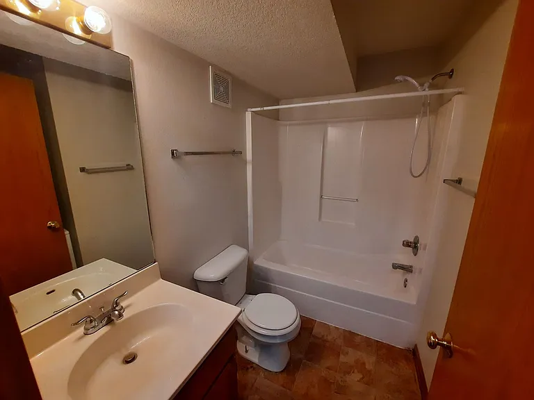 Mulberry Pointe Apartment Homes — Photo 25