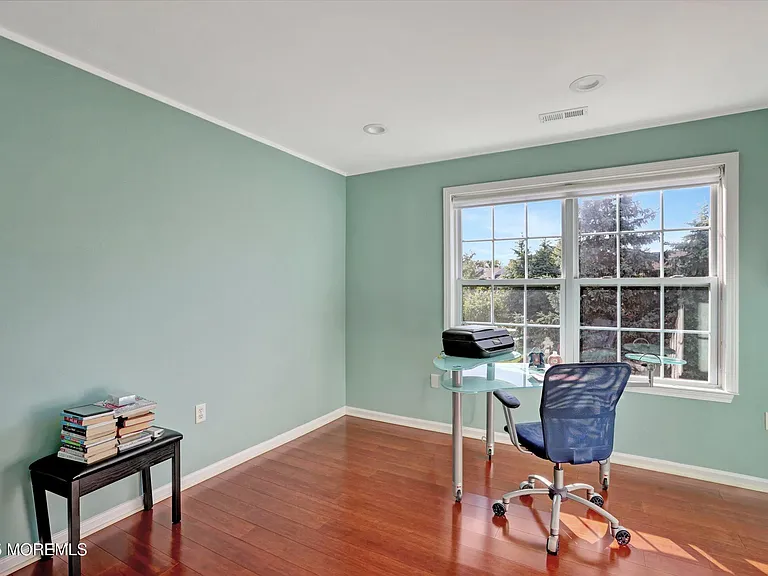 150 Nathan Dr — Photo 28