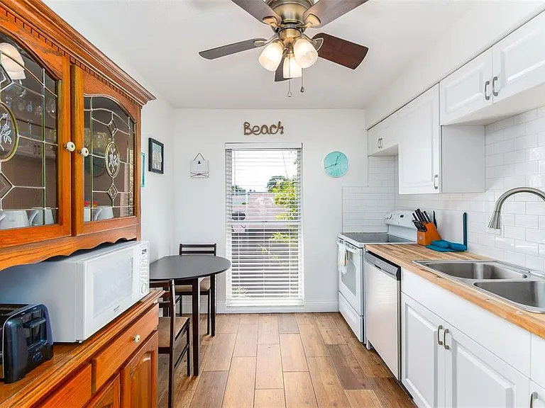 7209 Coquina Way #4 — Photo 5