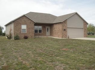 975 Megan Ln, Willard, MO 65781