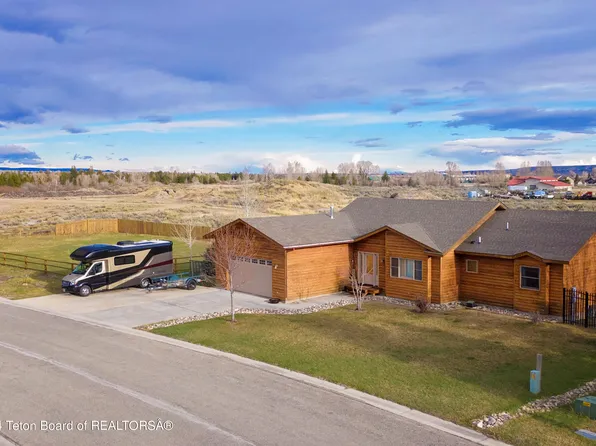 320 Meadowood St, Pinedale, WY 82941