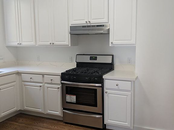 2nd image of 578-592 Jersey St #584