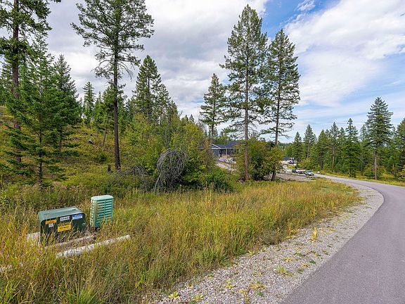 3rd image of 315 Skookum Rd