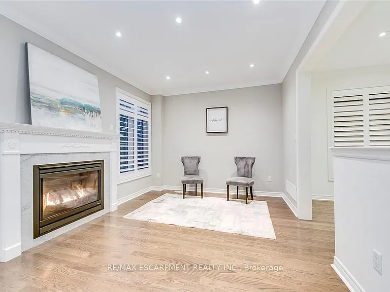 3087 Eberly Woods Dr — Photo 16