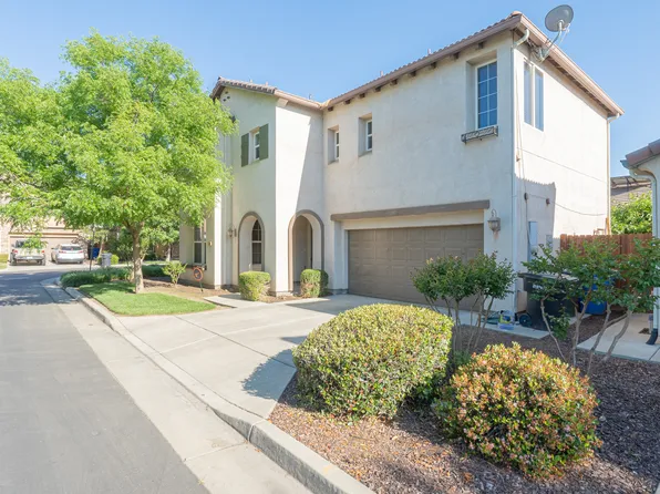 1739 W Castoro Way, Hanford, CA 93230