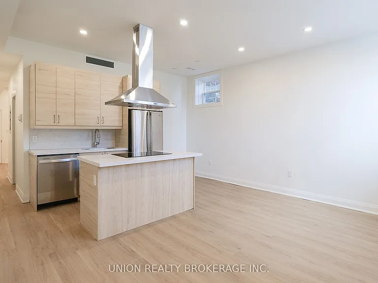 85 Beech Ave #2 — Photo 4