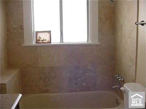 3rd image of 1523 W 66th St