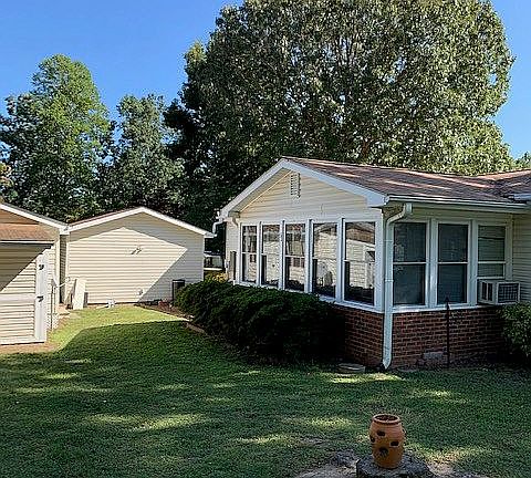 3rd image of 5208 Bridgestone Ct