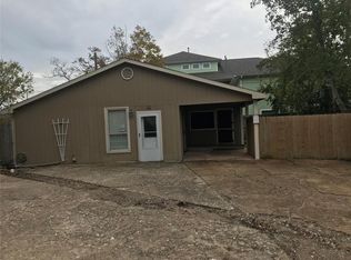 206 W 5th St, Kemah, TX 77565