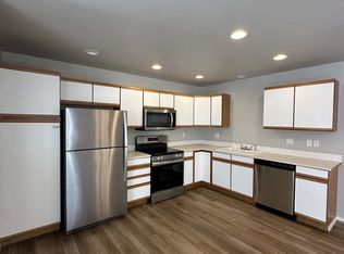 2019 SW Canyon Dr, Redmond, OR 97756