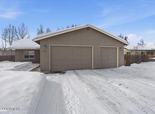 9320 Aphrodite Dr, Anchorage, AK 99515