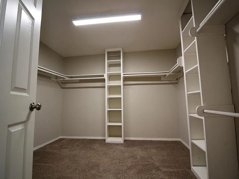 2309 Wesley St #D — Photo 16