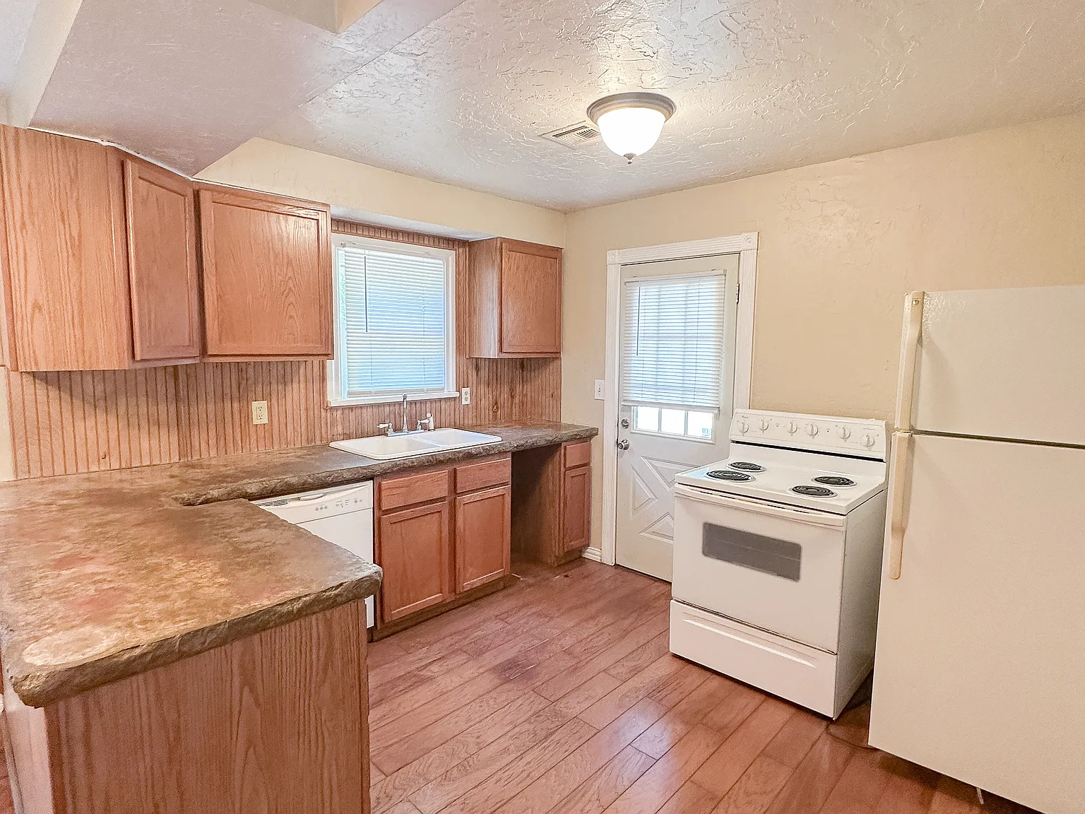 2 bed, 1176 sqft, $850 — Photo 3