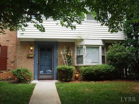 2nd image of 124 E Cadbury Dr