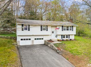 271 Shadduck Road, Middlebury, CT 06762
