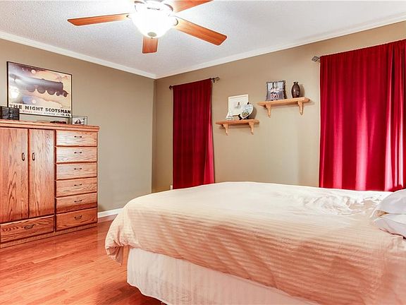 3rd image of 2156 Cumberland Ct