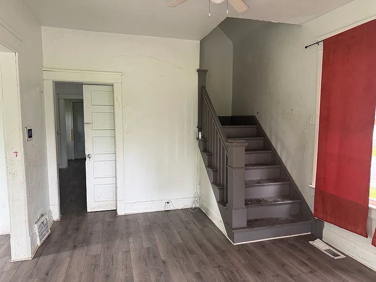 3001 W Seibold St — Photo 13
